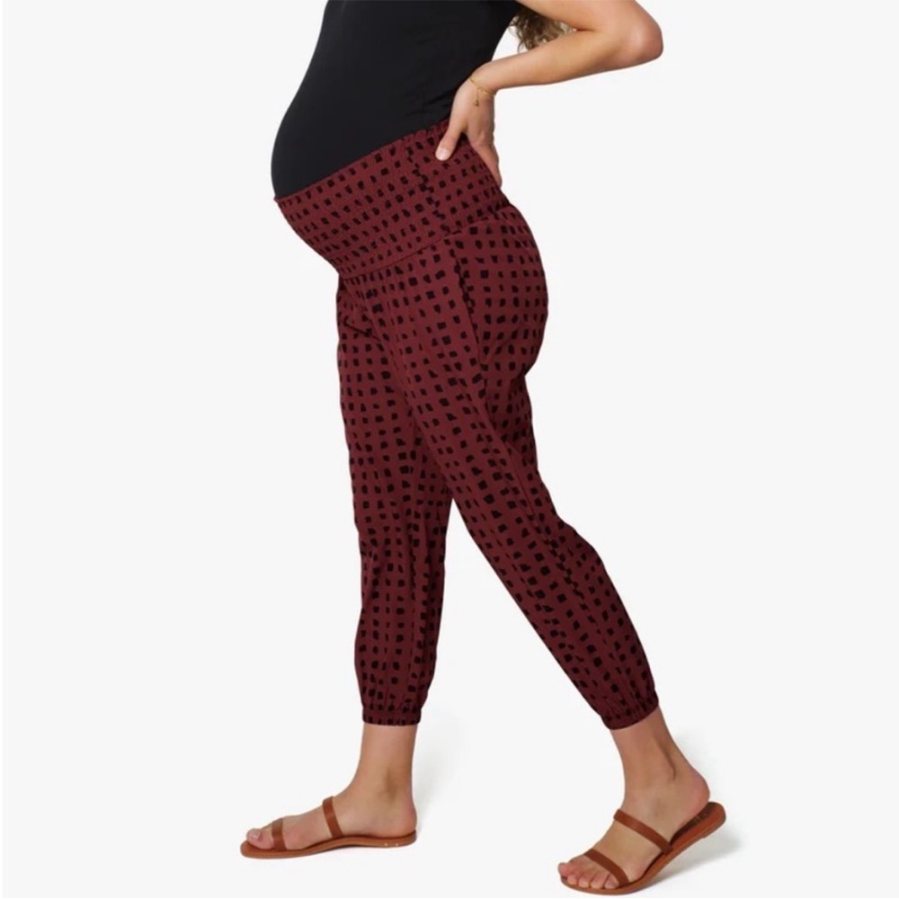 Ingrid & Isabel Cropped Maternity Pants Terracotta Burnt Orange Red Black Spots